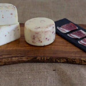 Queso semi-curado al jamón