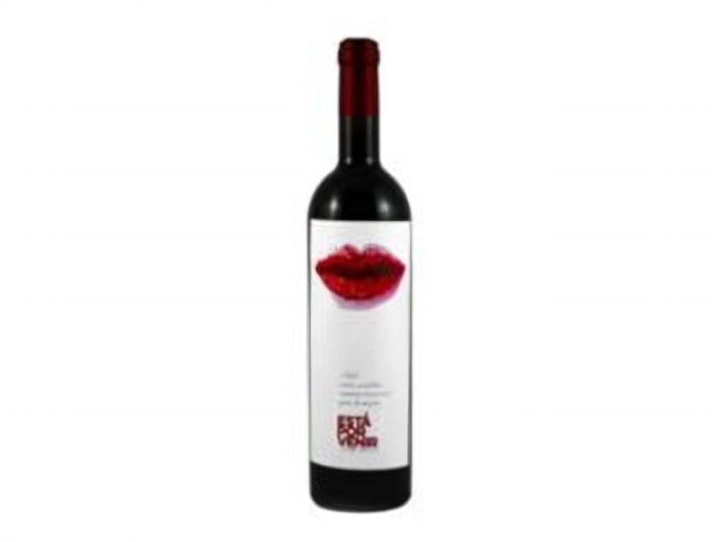 Vino tinto joven Está por Venir